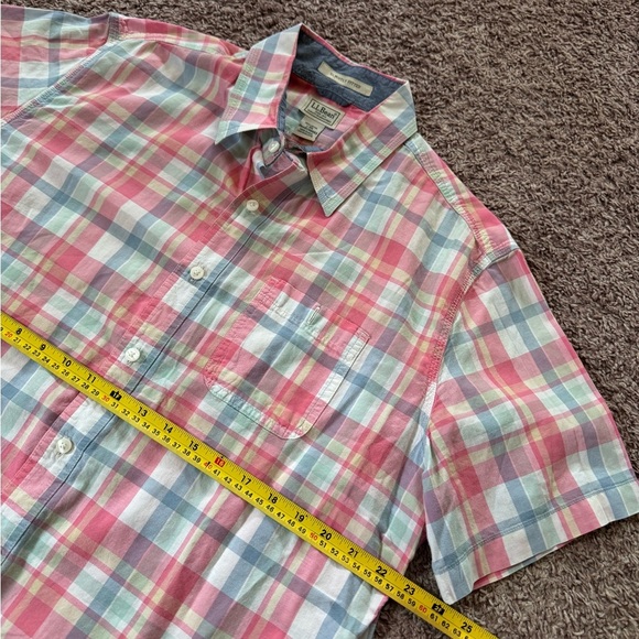LL Bean Slightly Fitted Plaid Button Up Shirt Men Size Large EUC - Picture 3 of 4